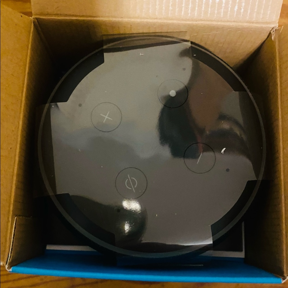 New, never used Amazon echo dot 3rd generation